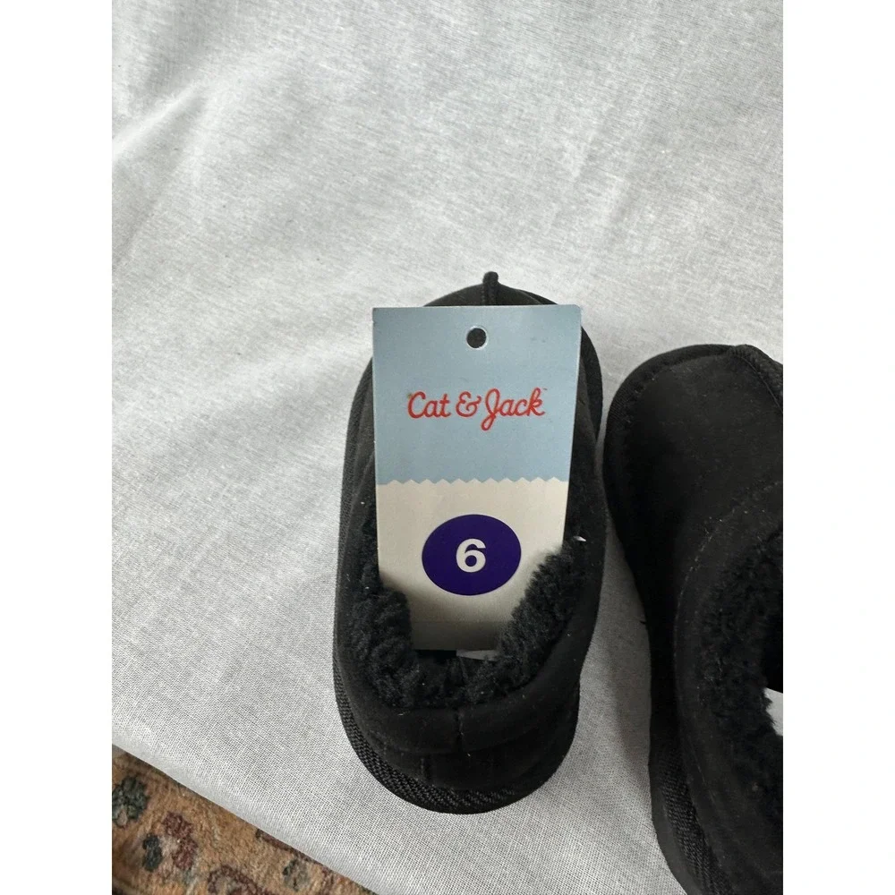 Cat & Jack Jude Black Faux Fur Lined Moccasin‎ Slippers Toddler Kids Size 6 NEW